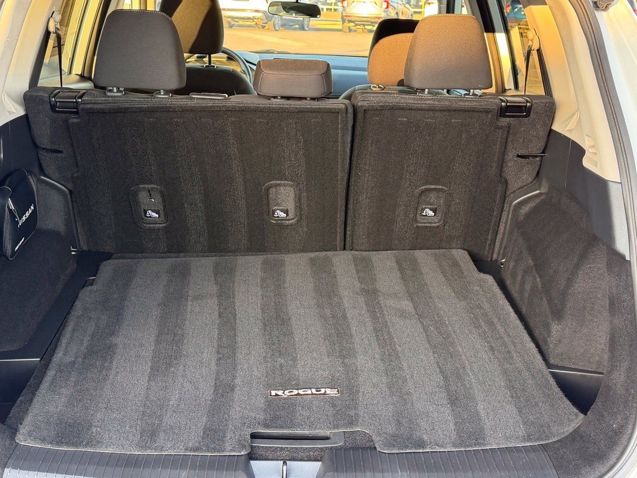 Certified 2024 Nissan Rogue SV FWD image 39