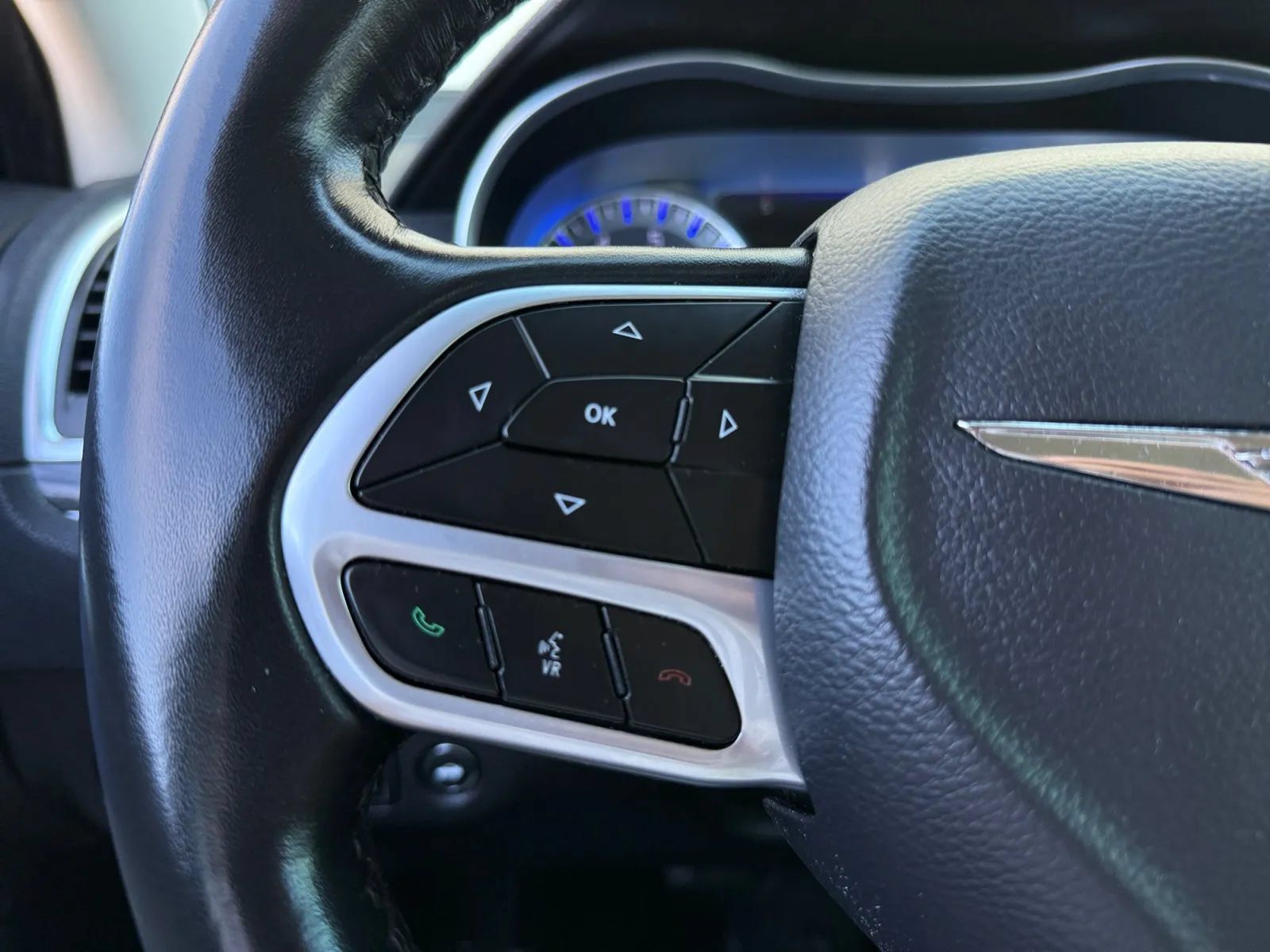 Used 2019 Chrysler 300 Touring AWD/4WD image 27