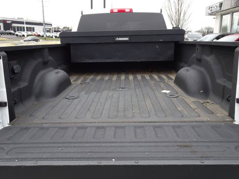 Used 2020 RAM 3500 Tradesman w/ Chrome Appearance Group image 5