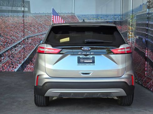 Used 2024 Ford Edge SEL AWD/4WD image 7