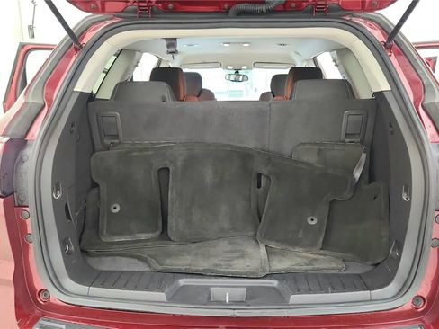 Used 2015 Chevrolet Traverse LT w/ Style and Technology Package FWD image 19