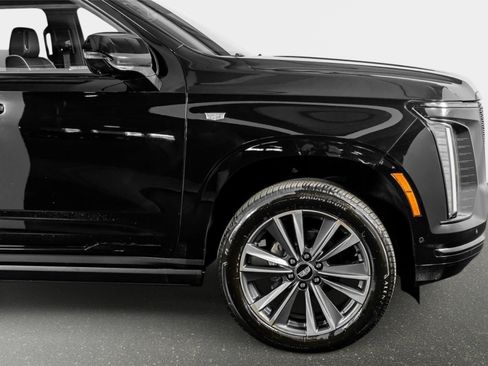 Used 2026 Cadillac Escalade Sport image 5