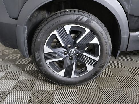 Used 2025 Nissan Kicks SV AWD/4WD image 20