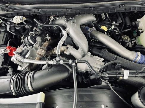 Used 2025 Ford F450 Platinum image 7