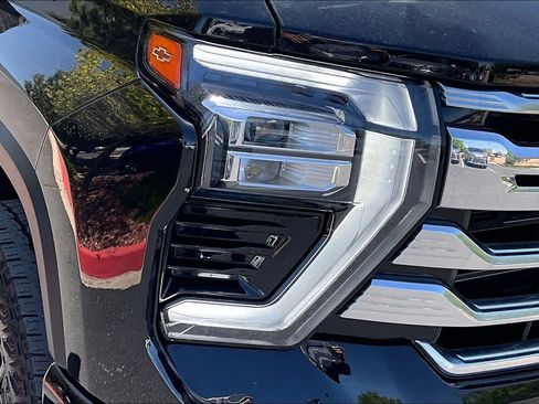 Used 2024 Chevrolet Silverado 2500 High Country w/ Technology Package AWD/4WD image 28