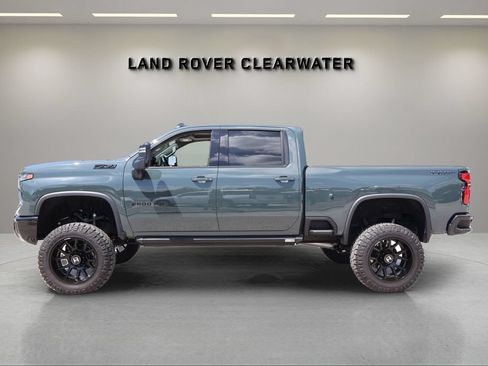 Used 2025 Chevrolet Silverado 2500 LTZ w/ Trail Boss Package AWD/4WD image 8