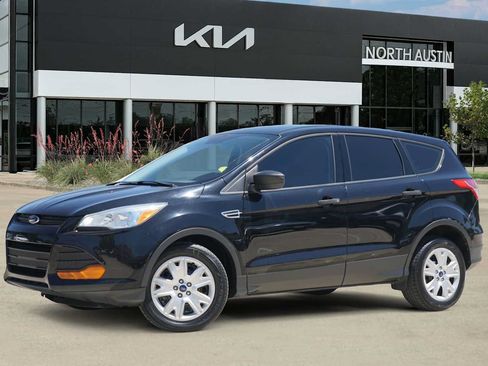 Used 2016 Ford Escape S FWD image 1