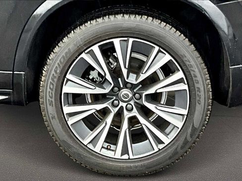 Used 2022 Volvo XC90 T6 Momentum w/ Climate Package image 36