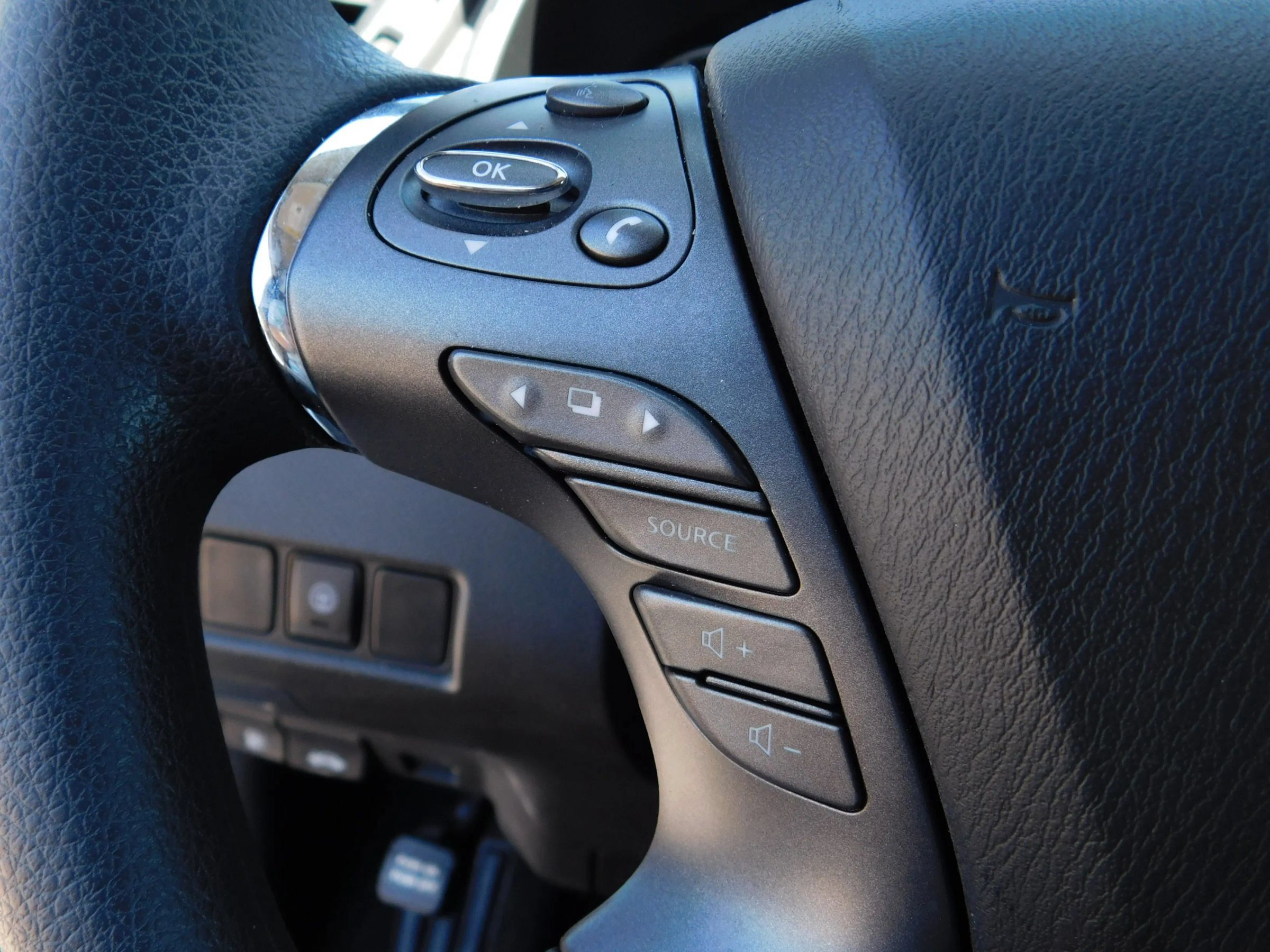 Used 2023 Nissan Murano S w/ Cargo Package AWD/4WD image 24