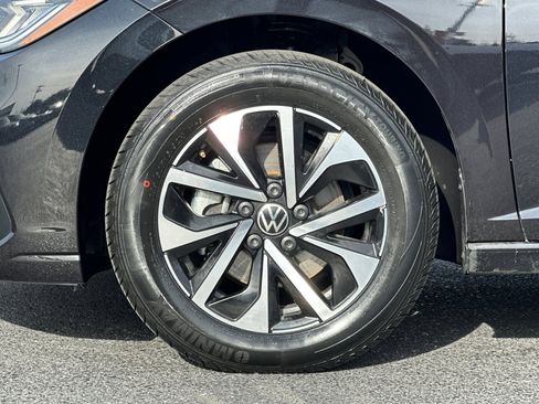 Used 2025 Volkswagen Jetta S image 12