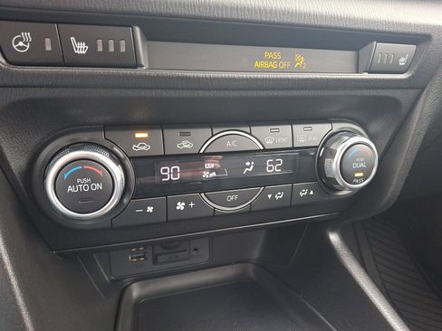 Used 2017 MAZDA MAZDA3 Grand Touring w/ Premium Equipment Package image 16