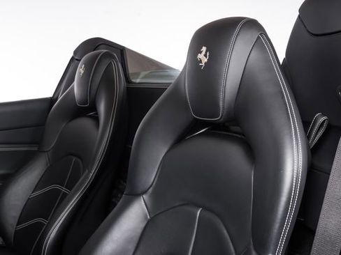 Used 2019 Ferrari 488 Spider RWD image 21