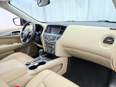 Used 2020 Nissan Pathfinder SL AWD/4WD image 31