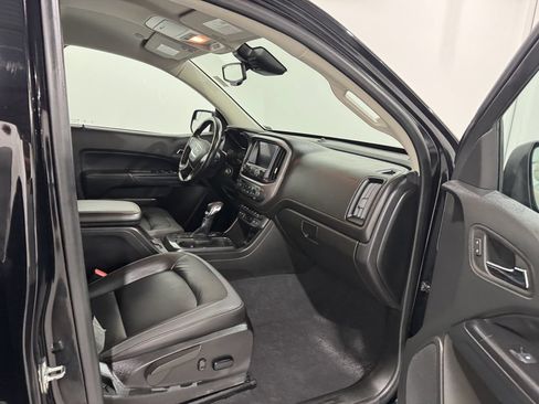 Used 2022 GMC Canyon AT4 w/ Driver Alert Package AWD/4WD image 22