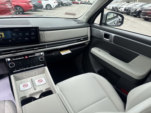 New 2026 Hyundai Santa Fe SE AWD/4WD image 19