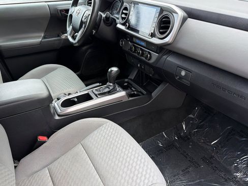 Used 2023 Toyota Tacoma SR5 RWD image 15