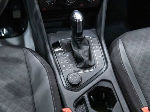 Used 2018 Volkswagen Tiguan S AWD/4WD image 21