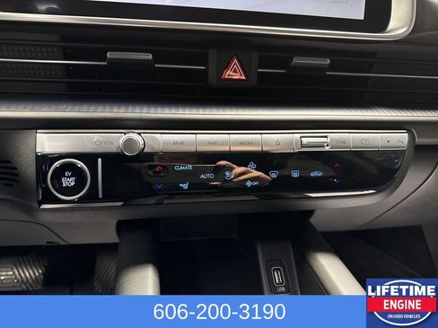 Used 2023 Hyundai Ioniq 6 SE RWD image 19