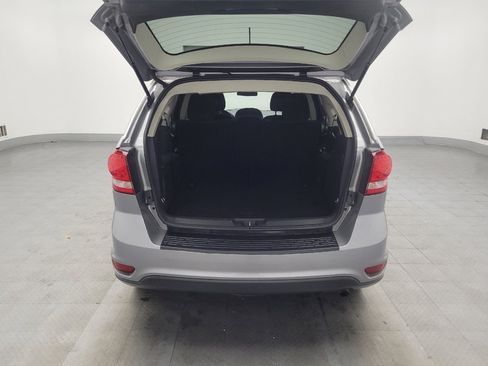 Used 2019 Dodge Journey SE w/ Premium Group image 29