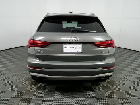 Used 2019 Audi Q3 2.0T Premium w/ Convenience Package image 28