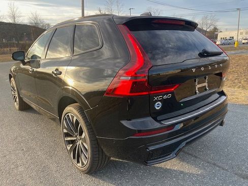New 2026 Volvo XC60 T8 Ultra w/ Protection Package Premier AWD/4WD image 4