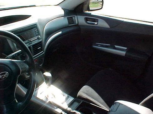 Used 2010 Subaru Impreza 2.5i Premium image 21