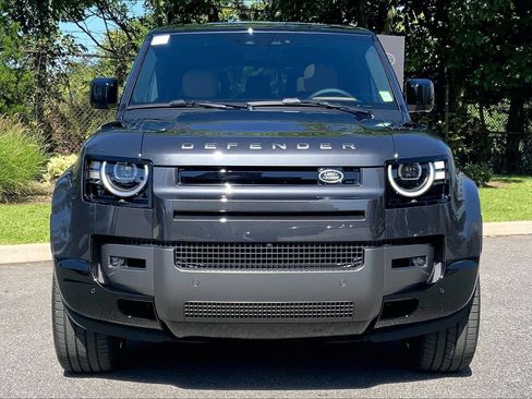 New 2026 Land Rover Defender 130 V8 AWD/4WD image 3