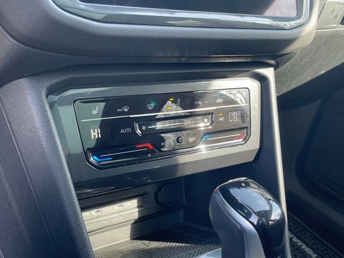 Certified 2022 Volkswagen Tiguan SE AWD/4WD image 22