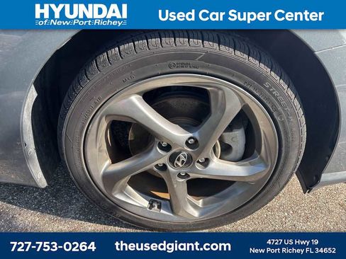 Used 2019 Hyundai Veloster 2.0 image 6