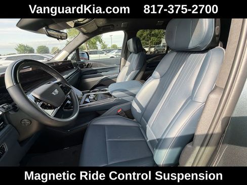 Used 2025 Cadillac Escalade IQ Luxury 2 w/ LPO, Premium Carpet Package AWD/4WD image 15