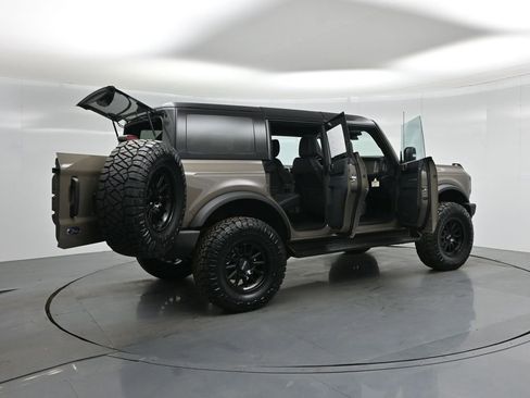 New 2025 Ford Bronco Outer Banks image 5