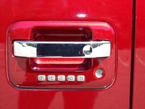 Used 2013 Ford F150 Lariat w/ Luxury Equipment Group image 26