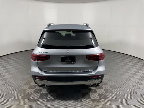 New 2026 Mercedes-Benz GLB 250 image 4