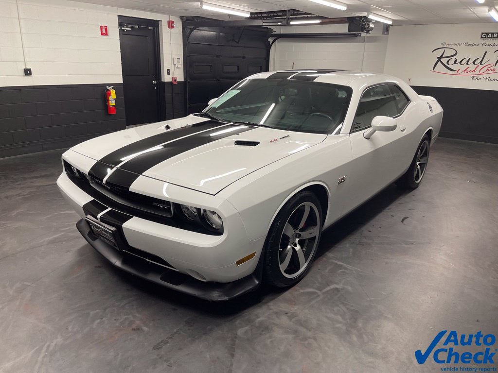 Used 2014 Dodge Challenger SRT8 RWD image 6