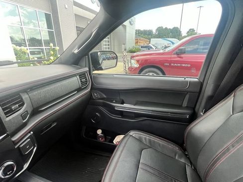Used 2022 Ford Expedition Max Limited AWD/4WD image 8