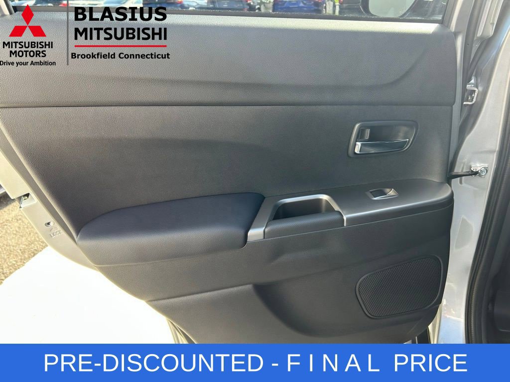 Used 2025 Mitsubishi Outlander Sport SEL AWD/4WD image 21
