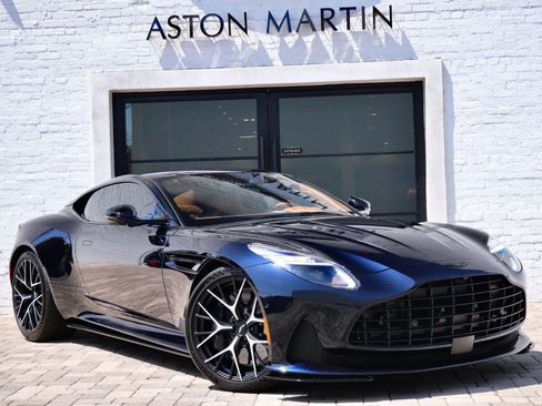 Used 2025 Aston Martin DB12 Coupe RWD image 1