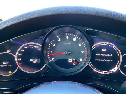 Used 2021 Porsche Cayenne image 16