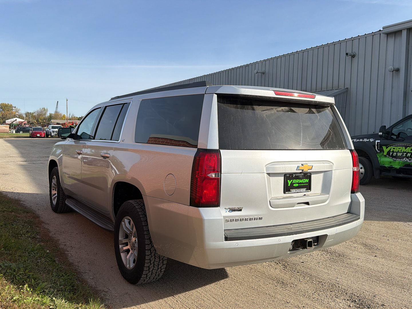 Used 2018 Chevrolet Suburban LT AWD/4WD image 4