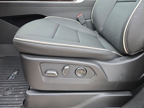 New 2026 Cadillac Escalade ESV Luxury w/ Touring Package image 17