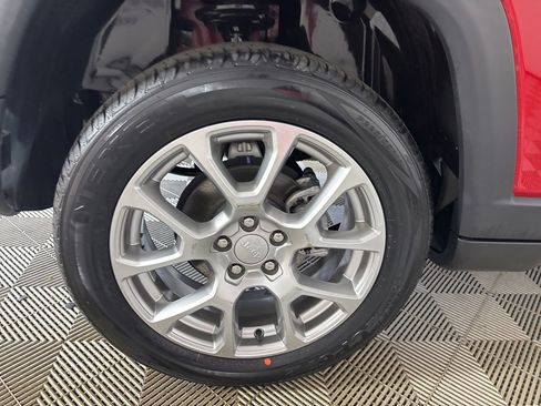Used 2023 Jeep Compass Latitude AWD/4WD image 30