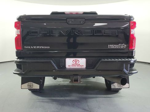 Used 2021 Chevrolet Silverado 3500 High Country image 5
