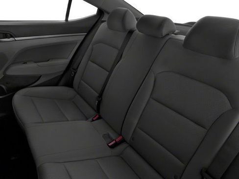 Used 2018 Hyundai Elantra SEL FWD image 17