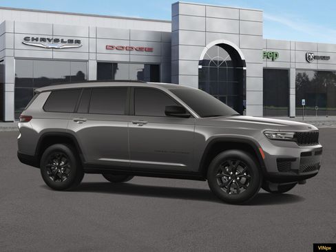 New 2025 Jeep Grand Cherokee L Altitude image 10