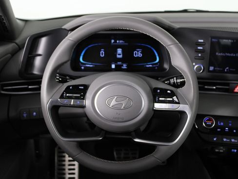 Certified 2026 Hyundai Elantra SEL Sport Premium FWD image 21