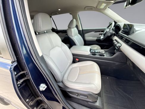 Used 2024 Honda Pilot EX-L image 16