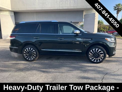 Used 2023 Lincoln Navigator Black Label image 2
