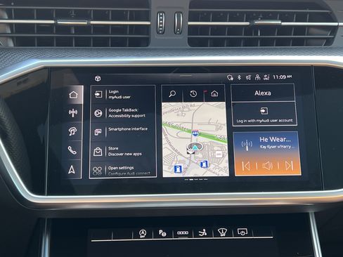 Used 2025 Audi RS 7 Performance w/ Matte Carbon Package image 25