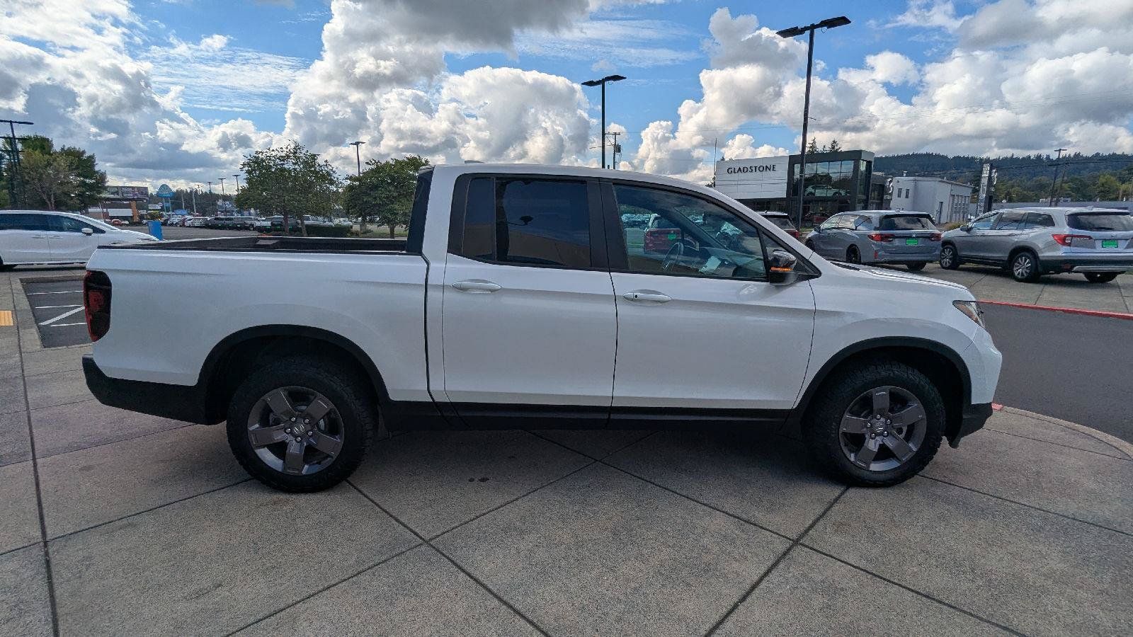 Used 2024 Honda Ridgeline TrailSport image 9
