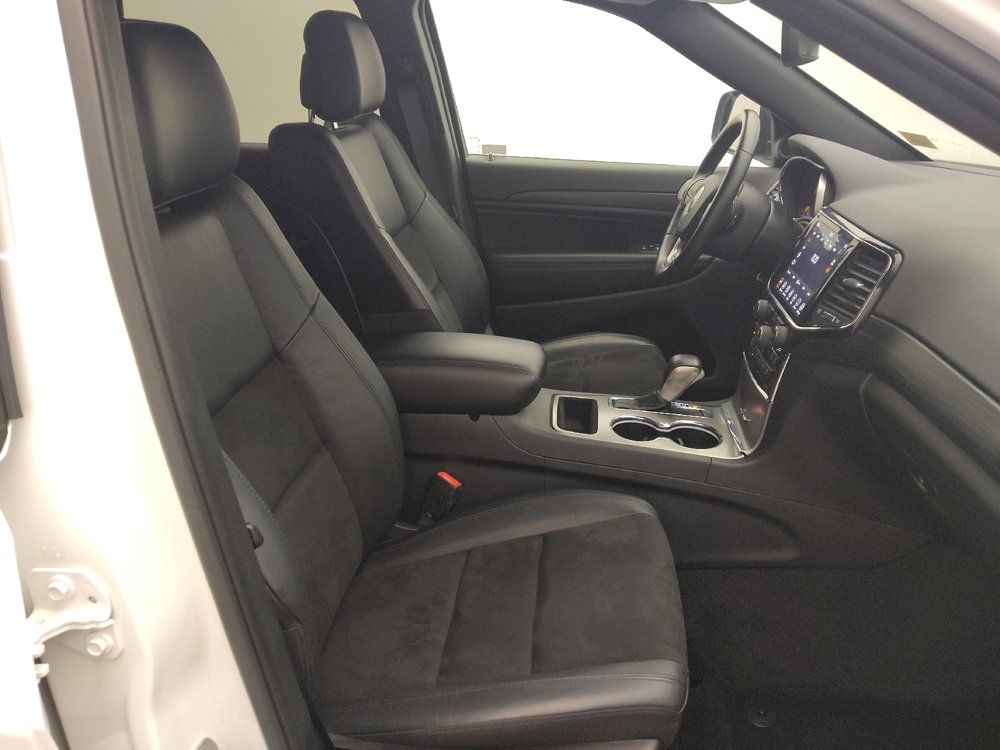 Used 2022 Jeep Grand Cherokee Laredo X RWD image 21